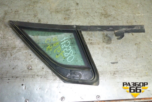 Стекло двери передней правой форточка (9202L2) для Citroen C5 с 2008г (С5)