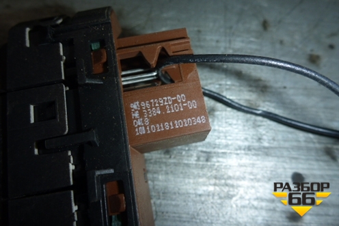 Модуль кнопок (управления пневмоподвесткой) (96729ZD00) для Citroen C5 с 2008г (С5)