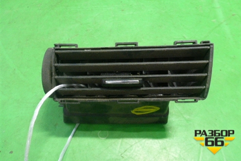 Дефлектор воздушный правый для Citroen C5 с 2008г (С5)