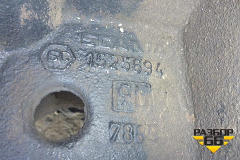 Кронштейн переднего бампера левый  (Нижний) (1525694) для Scania 4 Series с 1995-2005г