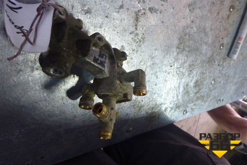 Регулятор давления тормозной системы (1350839) для Scania 4 Series с 1995-2005г