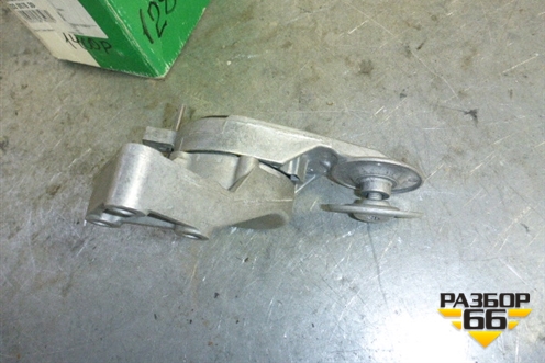 Кронштейн ролика (новый) для Audi A3 (8PA) 2003-2013г Sportback (А3)