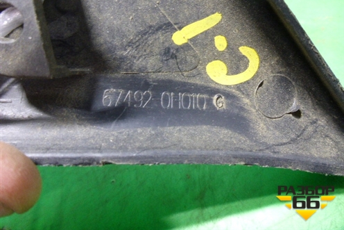 Накладка двери передней левой уголок (674920H010) для Citroen C1 с 2005г (С1)