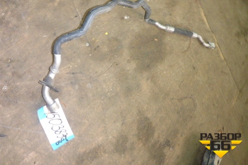 Трубка кондиционера (от печки к компресору) для Volkswagen Touareg c 2002-2010г (Туарег)