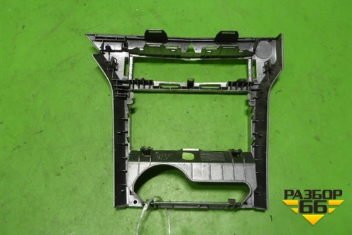 Рамка магнитолы (337685437) для Opel Astra H с 2004-2015г