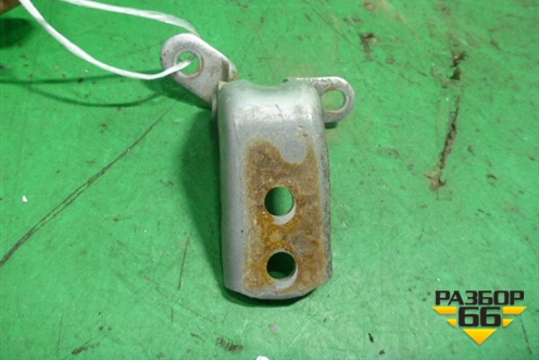 Петля двери передней правой верхняя для FAW V5 (В5) Петля двери передней правой верхняя для FAW V5 (В5)