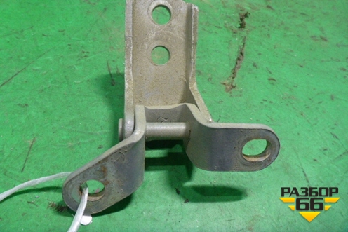 Петля двери передней правой верхняя для FAW V5 (В5) Петля двери передней правой верхняя для FAW V5 (В5)