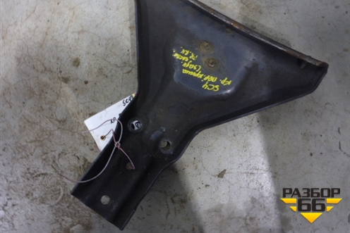 Кронштейн переднего крыла правый для Scania 4 Series с 1995-2005г