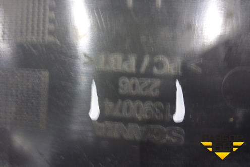Накладка подножки правой  (верхняя) (13900742206) для Scania  4 Series с 1995-2005г