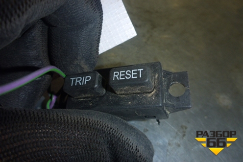 Модуль кнопок (TRIP+RESET) для Geely Emgrand (EC7) с 2009-2016г