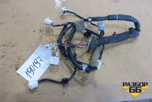 Проводка двери передней правой (81821FJ030) для Subaru Impreza (G13,G23) с 2011г