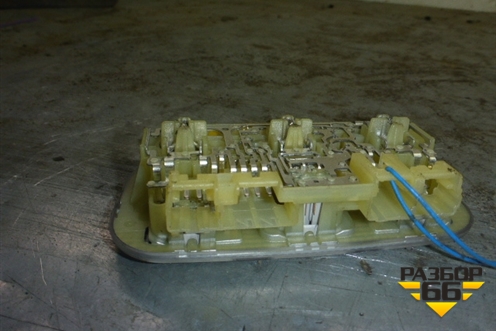 Плафон салонный центральный для Citroen C5 с 2008г (С5)