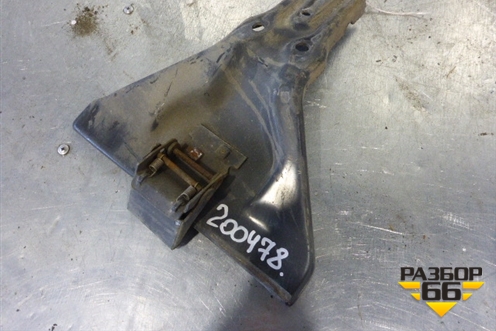 Кронштейн переднего крыла правый для Scania 4 Series с 1995-2005г