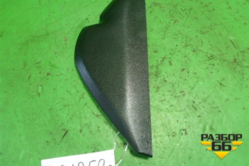Накладка на торпедо (боковая правая) (66241FG000) для Subaru Impreza (GH-GE) с 2008-2011г