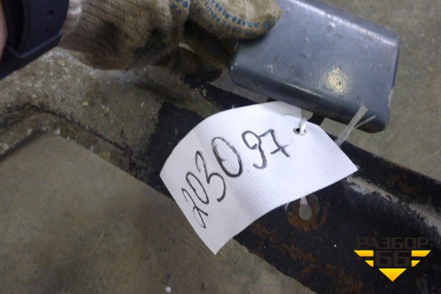 Кронштейн переднего крыла левый для Scania 4 Series с 1995-2005г