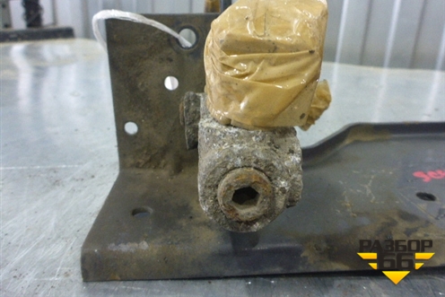 Регулятор давления тормозной системы (с кронштейном) (1354646) для Scania 4 Series с 1995-2005г