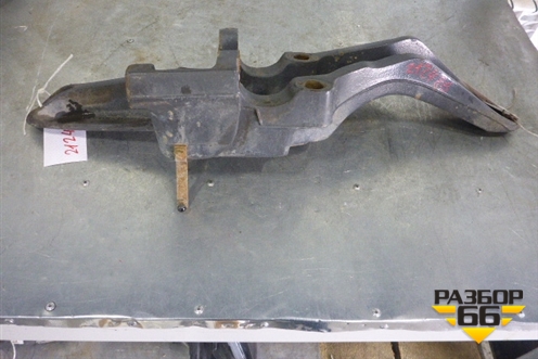 Кронштейн пневморессоры (правый) (20704076) для Volvo TRUCK FH с 2002-2008г (ФШ)