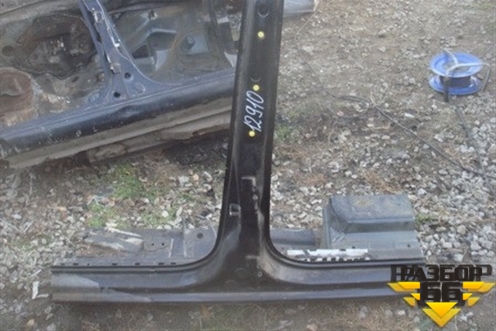 Порог со стойкой левый для Opel Zafira B с 2005-2012г