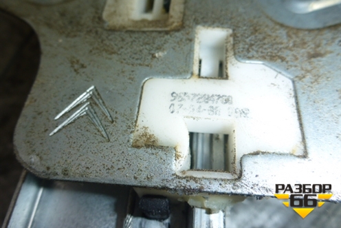 Стеклоподъёмник электрический задний левый (9657284780) для Citroen C5 с 2008г (С5)