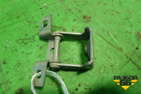 Петля двери багажника (46832829) для Fiat Grande Punto с 2005г