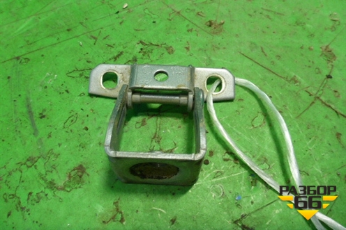 Петля двери багажника (46832829) для Fiat Grande Punto с 2005г