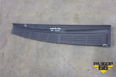 Накладка заднего бампера (до 2012г) (5216260040) для Toyota Land Cruiser (200) с 2008г (Ленд Крузер) Накладка заднего бампера (до 2012г) (5216260040) для Toyota Land Cruiser (200) с 2008г (Ленд Крузер)