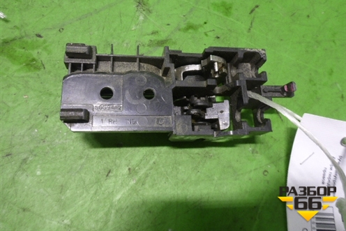 Ручка внутренняя двери передней правой для Toyota Avensis с 2003-2009г