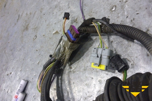 Проводка двери задней правой (9653496980) для Citroen C5 с 2005-2008г (С5)