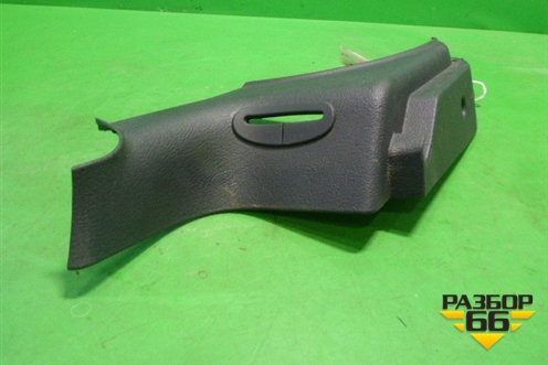 Держатель задней полки правый (5ти дверный кузов) (9631637977) для Citroen C5 с 2005-2008г (С5)