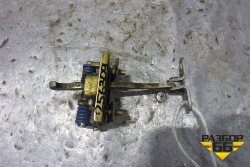 Ограничитель двери задней правой для Citroen C5 с 2005-2008г (С5)