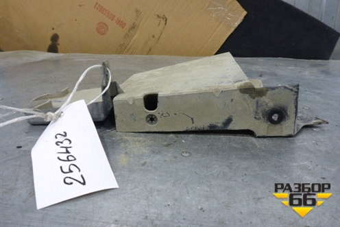 Пыльник заднего бампера левый (9656454380) для Citroen C5 с 2005-2008г (С5)