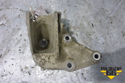 Кронштейн двигателя правый (9647029580) для Citroen C5 с 2005-2008г (С5)