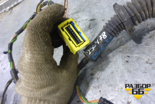 Проводка двери передней правой (9660503180) для Citroen C5 с 2005-2008г (С5)