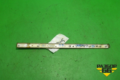 Накладка на торпедо (правая) (7L5857222F) для Porsche Cayenne с 2003-2010г (Каен)