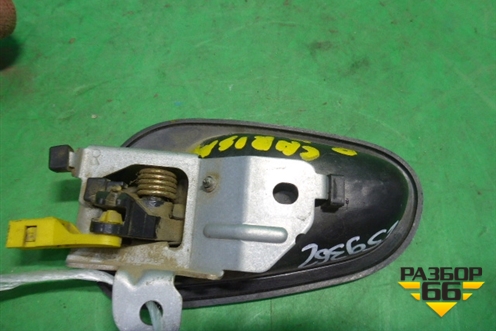 Ручка внутренняя двери передней правой для Mitsubishi Carisma c 1999-2003г