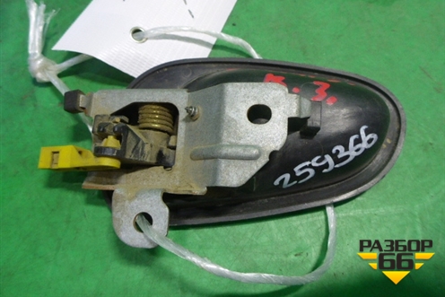 Ручка внутренняя двери задней правой для Mitsubishi Carisma c 1999-2003г
