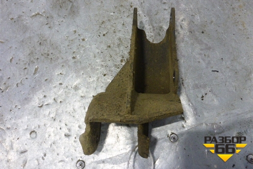 Кронштейн КПП задний для Mitsubishi Carisma c 1999-2003г