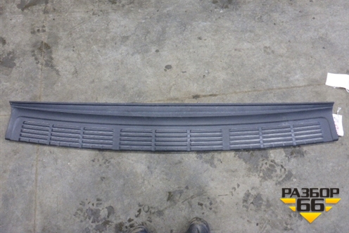 Накладка заднего бампера (до 2012г) (5216260040) для Toyota Land Cruiser (200) с 2008г (Ленд Крузер)