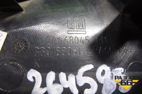 Накладка двери передней правой уголок (24468438) для Opel Astra H с 2004-2015г
