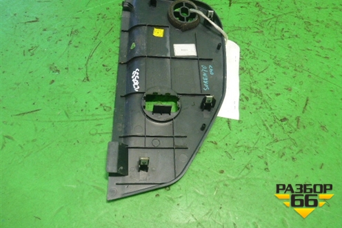 Накладка на торпедо (боковая правая) (847313E700) для Kia Sorento I с 2002-2011г