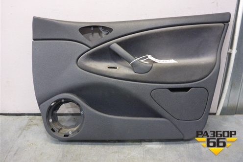 Обшивка двери передней правой под электрику (96533239ZM) для Citroen C5 с 2005-2008г (С5)