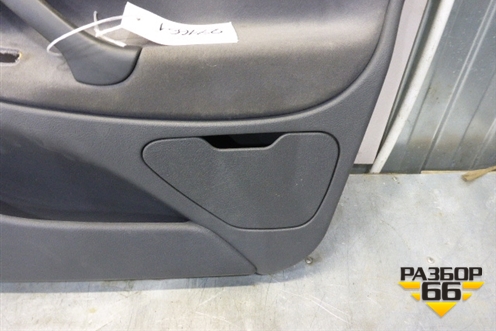 Обшивка двери передней правой под электрику (96533239ZM) для Citroen C5 с 2005-2008г (С5)