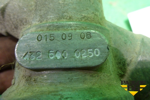 Клапан пневматический (4325000250) для MAN TGA 4-Series  с 2000-2008г (ТГА) Клапан пневматический (4325000250) для MAN TGA 4-Series  с 2000-2008г (ТГА)