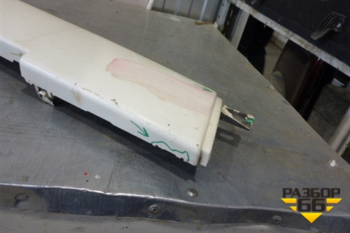 Накладка переднего бампера/ (центральная) (20529740) для Volvo TRUCK FH с 2008-2013г (ФШ)