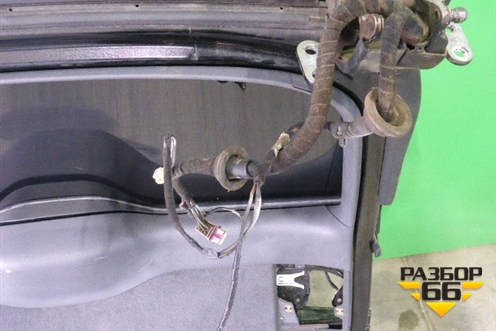 Дверь багажника со стеклом (USA) для Volkswagen Touareg c 2002-2010г (Туарег)