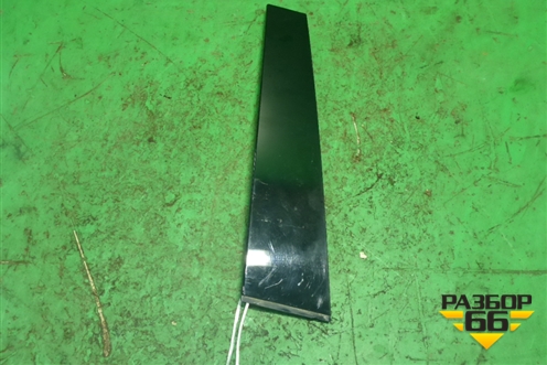 Накладка двери задней правой (на рамку) (3T5839902A) для Skoda Superb с 2008-2015г