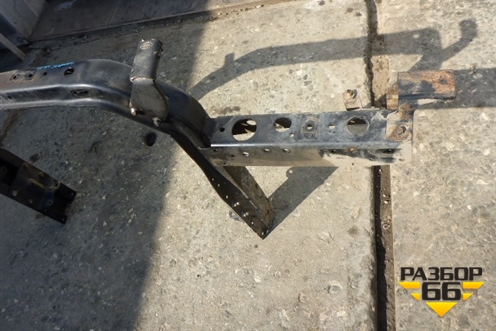 Кронштейн розеток и перекидок за кабиной (642307C051) для Hyundai  HD-500 с 2010г