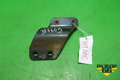 Кронштейн глушителя (правый) для Hyundai  HD-500 с 2010г