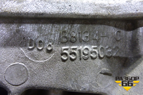 Кронштейн двигателя правый (1.4л 350A1000) (55195032) для Fiat Grande Punto с 2005г