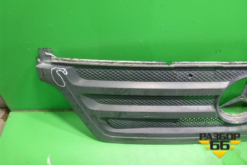 Решетка радиатора  (A9448880023) для Mercedes Benz TRUCK Actros MP2 с 2002-2008г (Актрос) Решетка радиатора  (A9448880023) для Mercedes Benz TRUCK Actros MP2 с 2002-2008г (Актрос)